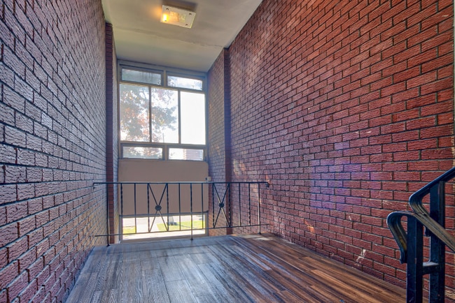 Photo - 363 Park Ave Unidad 17