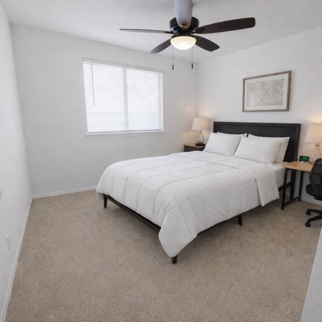 Building Photo - 203 Brooke St