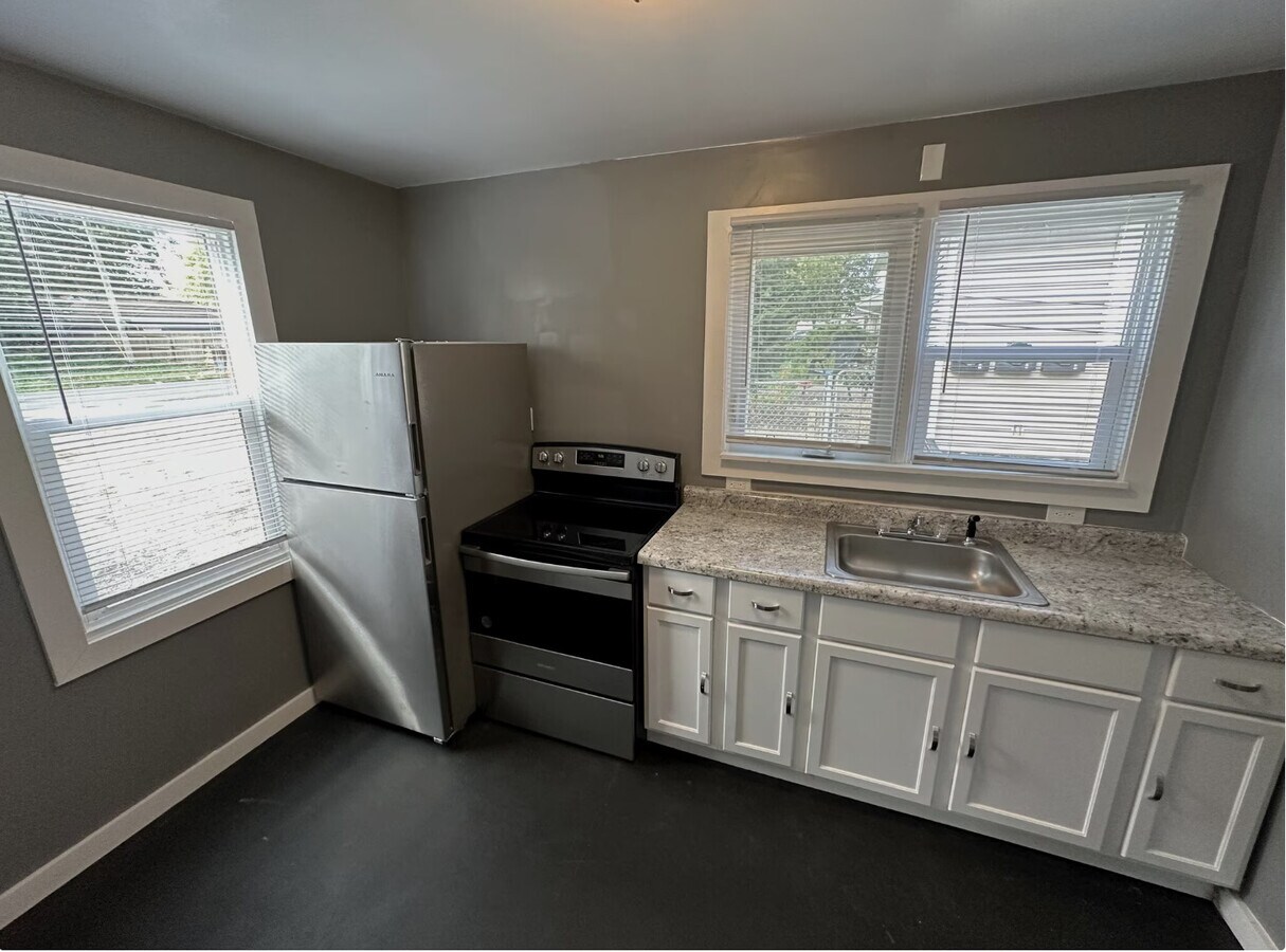 Photo - 1512 W Healey