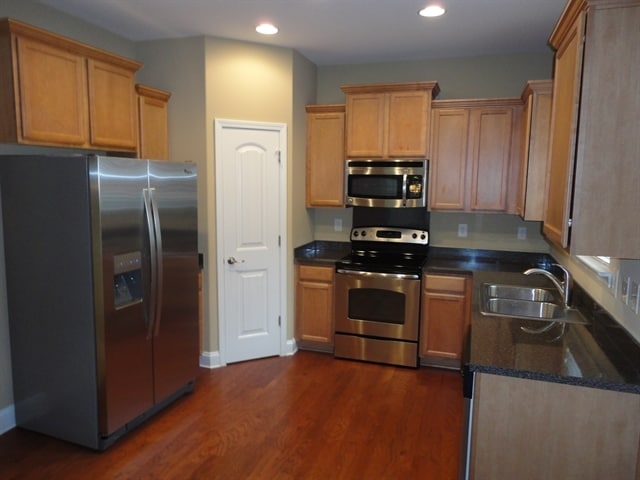 Photo - 667 W Heatherstone Ln