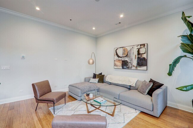 Photo - 33 South Ashland LLC