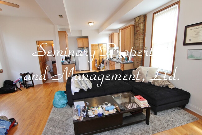 1436 W Belle Plaine Ave