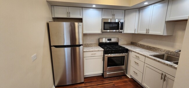 Photo - 1400 E 55th Plz Unit 1004S