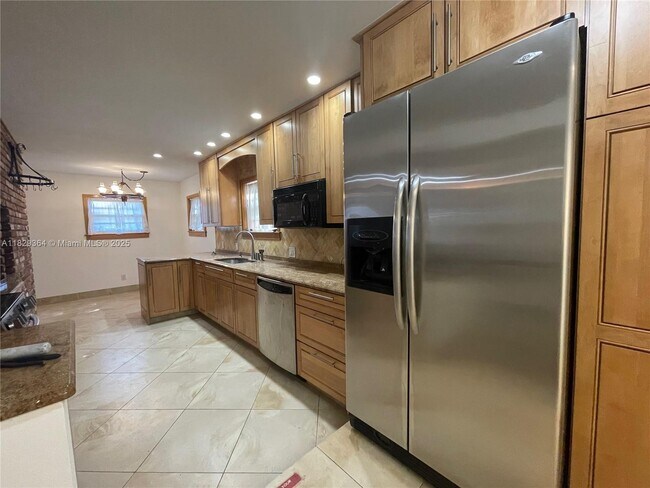 Photo - 258 SW 1st Ct