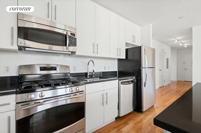 Photo - 181 E 119th St