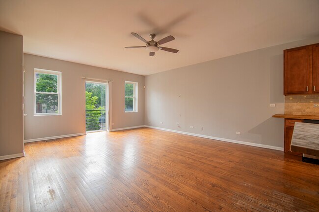 Photo - 2328 W Washington Blvd