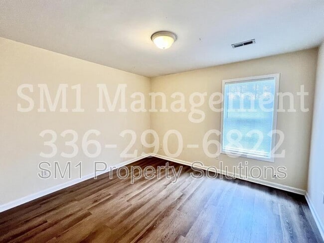 121 Thomas St