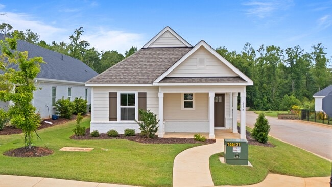Building Photo - 2272 Lakeview Dr