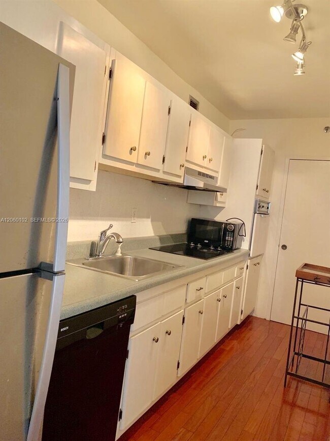 Photo - 100 Lincoln Rd Unit 427