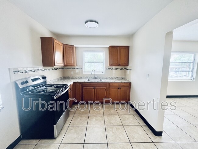 Photo - 105 7th Ave N Unit #5