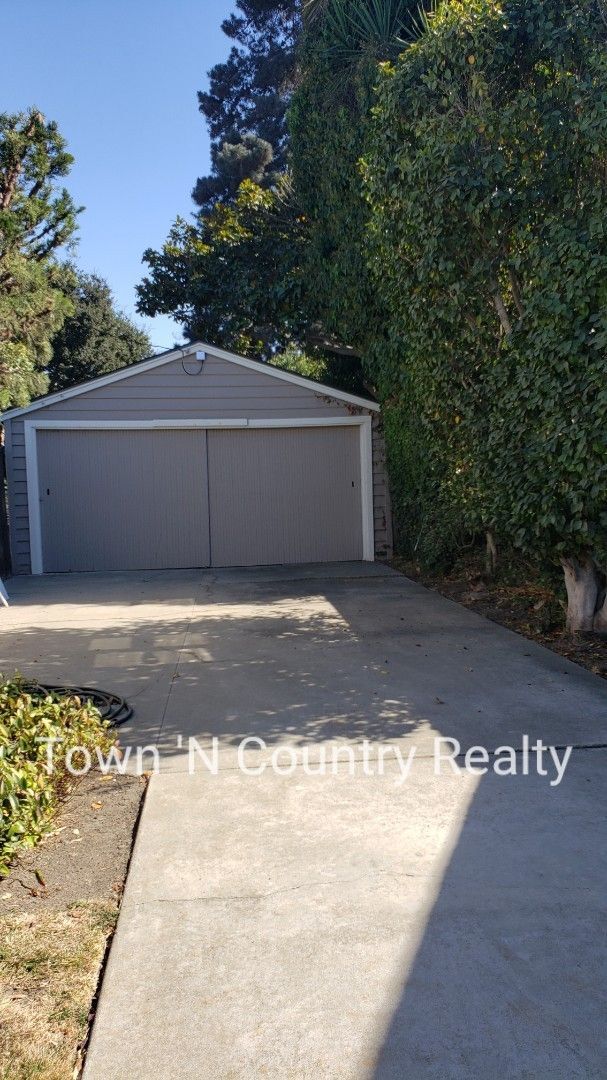 Photo - Charming 3-Bedroom Home in South Salinas –...