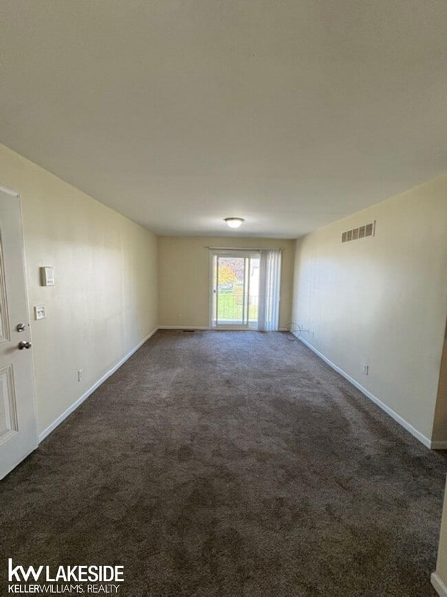 Photo - 14231 Ivanhoe Dr