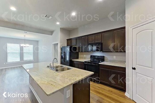 Photo - 125 Haygood Pt