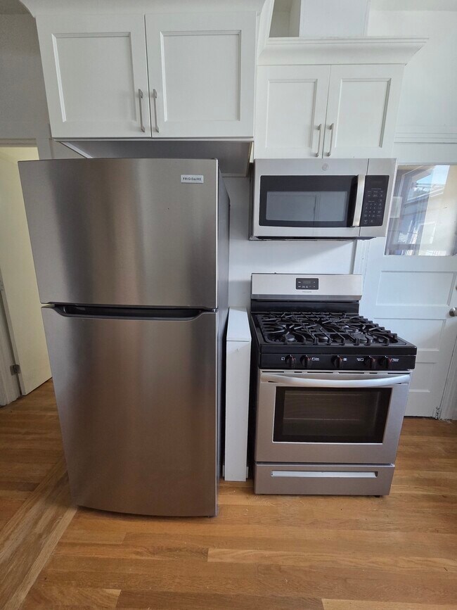 Photo - 2720 College Ave Unit 3