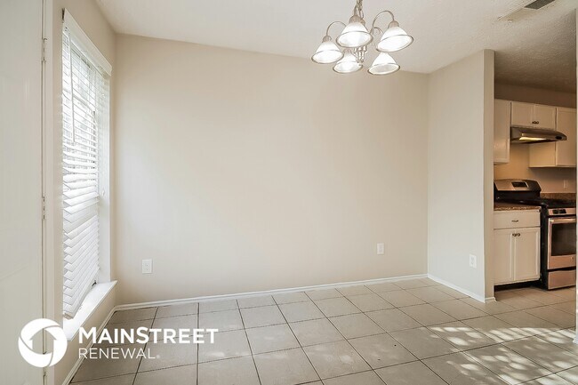 Photo - 7003 Oakmantle Dr