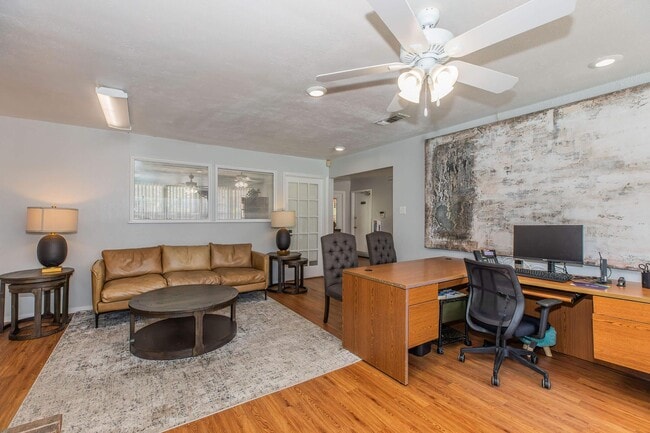 Photo - Center Ridge