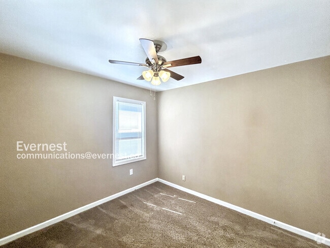 Building Photo - 2767 Filmore Ave Rental