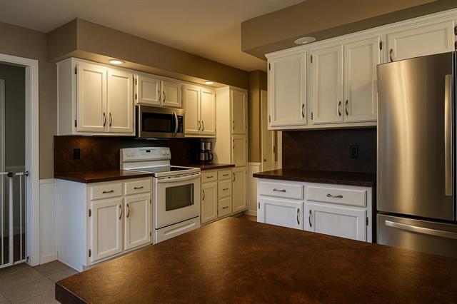 Photo - 2802 Heritage