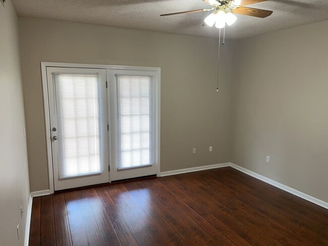 Photo - 22 E Dubois St Unit 2a