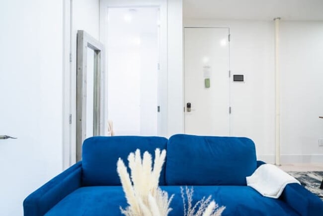 Photo - 402 E 11th St Unit ID1057571P