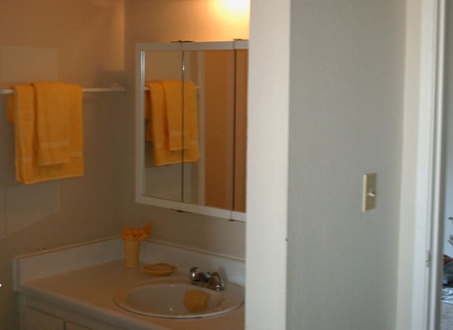 Photo - The Three Crowns Apartments