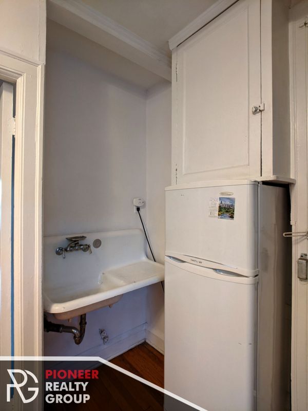 4602 N Winchester Ave Unit 2E