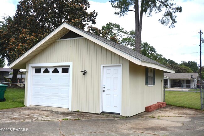 Photo - 101 Boxwood Dr