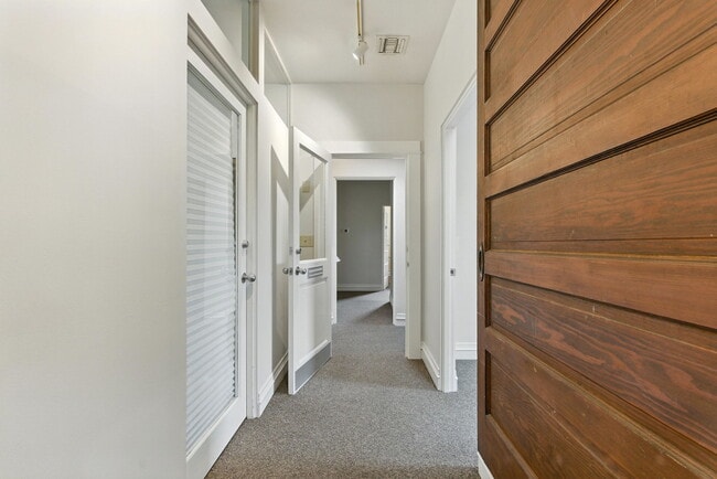 Photo - 906 NW 23rd Ave Unit 906 Suite 3B