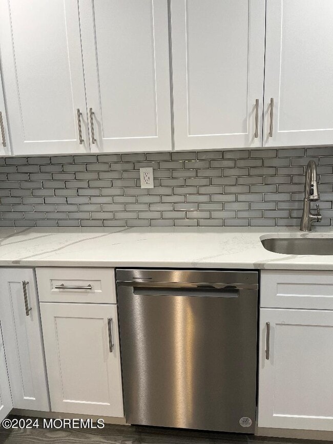 Photo - 118 Amberly Dr