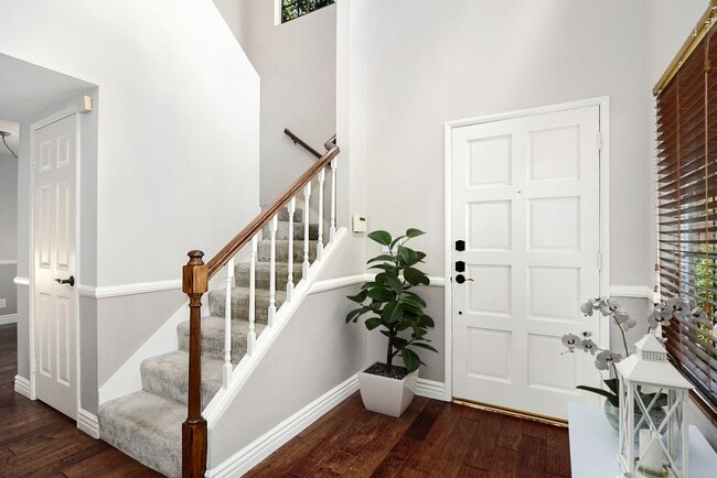 Photo - 4325 Oak Glen St