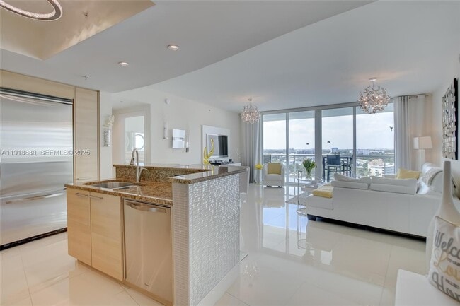 Photo - 1 N Ocean Blvd Unit 1011