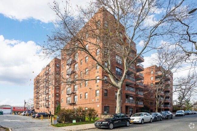 Photo - Kings Village