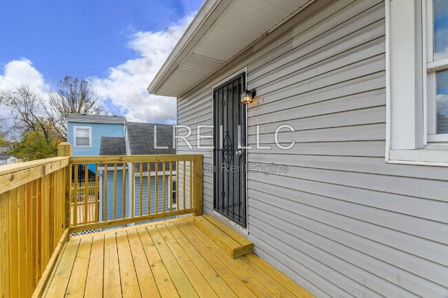 Photo - 615 S 38th St Unit 2