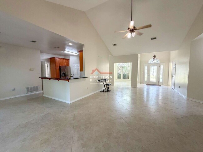 Photo - 1490 Chalet Pl