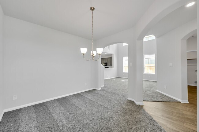 Photo - 16609 Merry Pines Dr