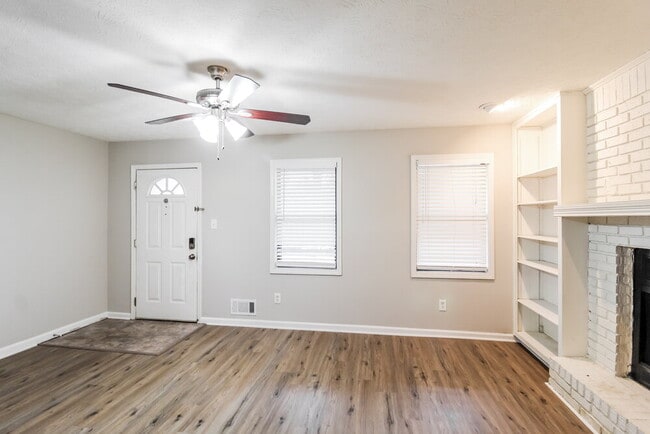 Photo - 2794 Sardis Dr