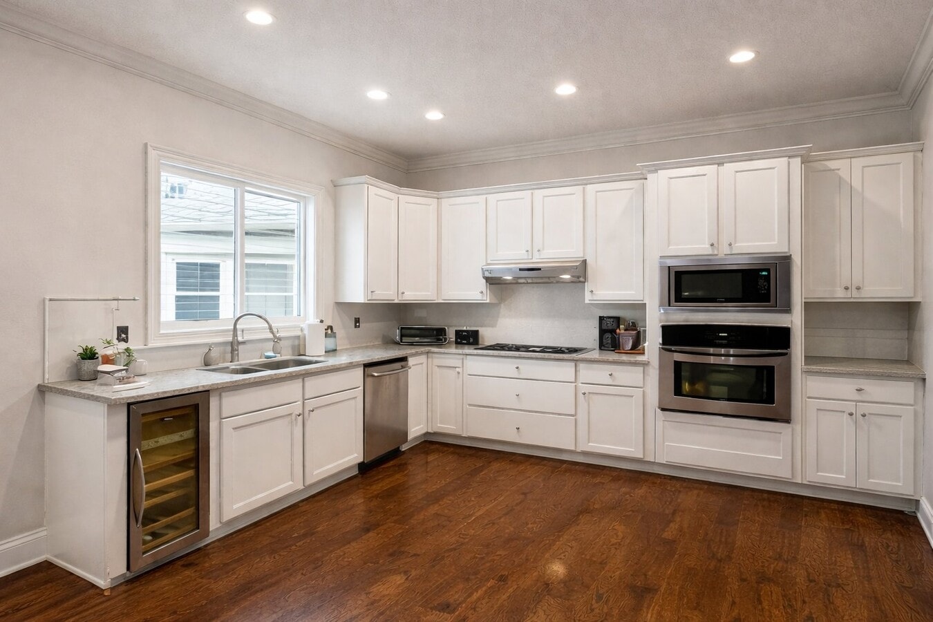 Photo - 244 Montgomery St