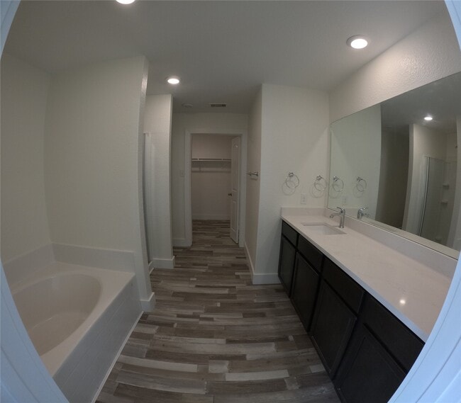 Photo - 8419 Hannah Rd