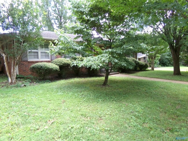 Photo - 1514 NE Wellman Ave