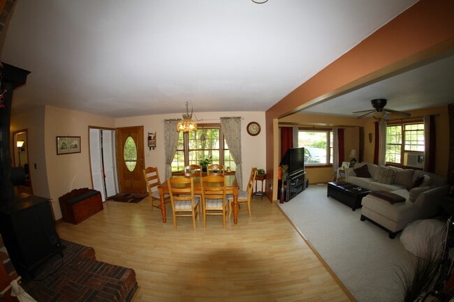 Photo - 309 Cedar Ln