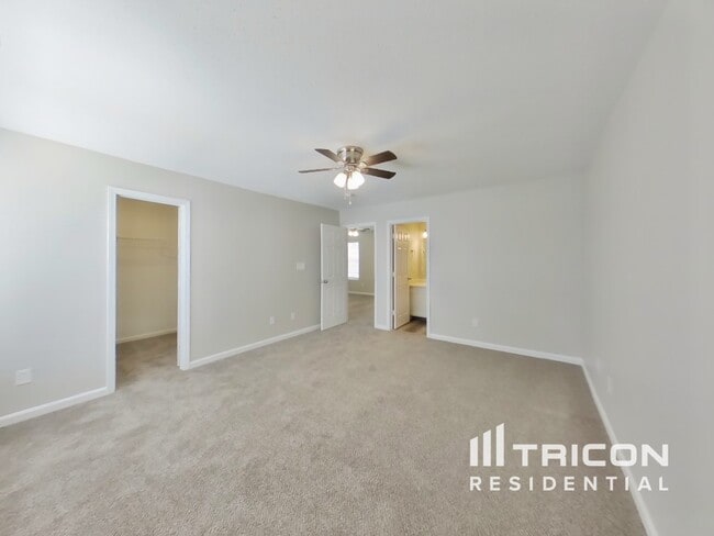 Photo - 10810 Running Brook Rd