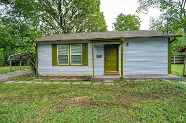 Building Photo - 601 Elm St Rental