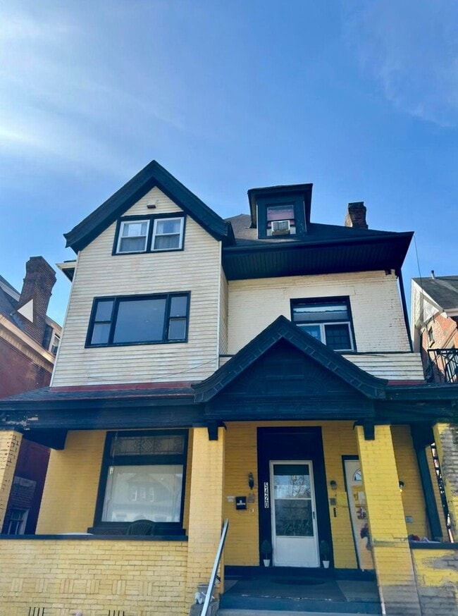 Building Photo - 5420 Stanton Ave Unit 3