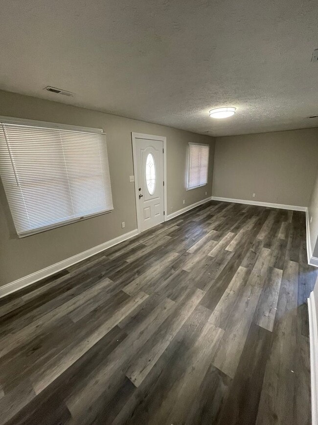 Photo - 3 bedroom 2 Bath house for rent