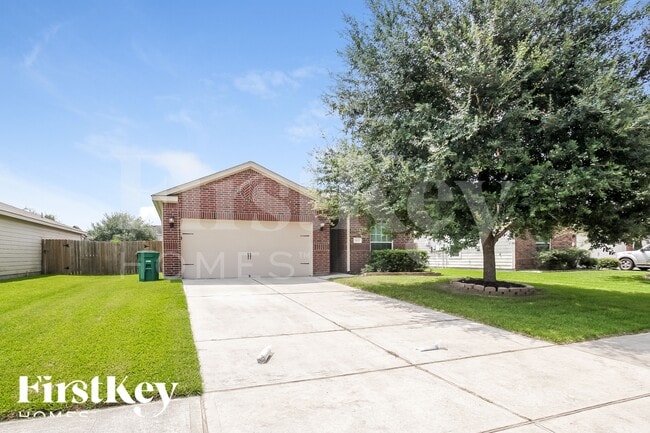 Building Photo - 5623 That Way