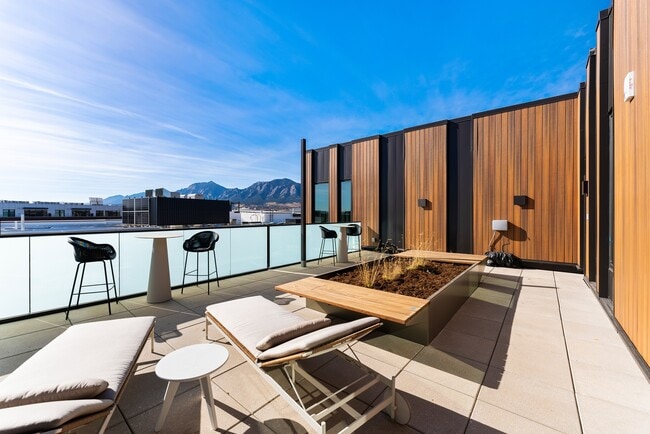 Photo - Boulder Commons