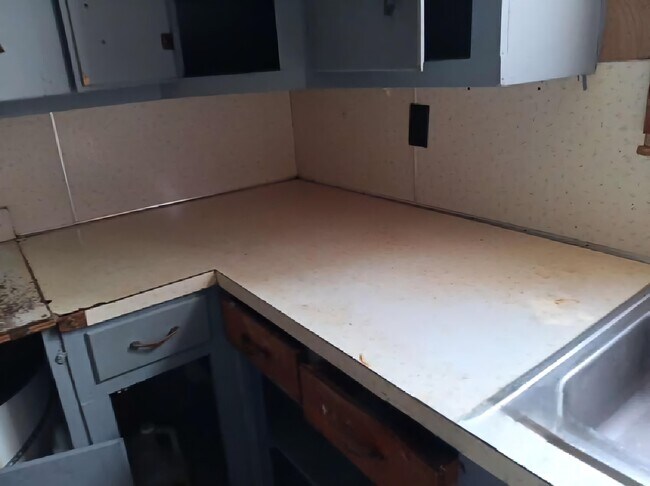 Photo - 328 W Main St