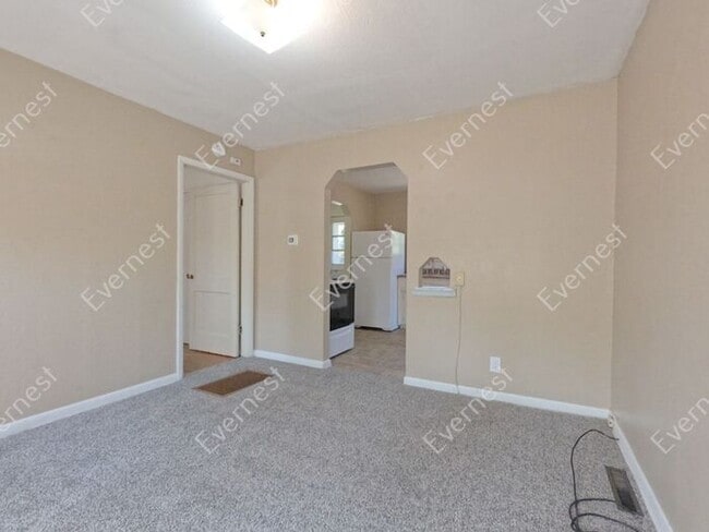 Photo - 231 N Roosevelt Ave