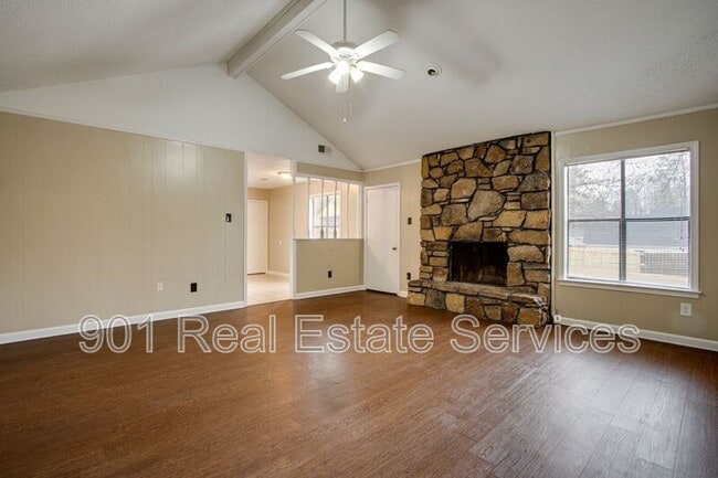 Photo - 5635 Crievewood Dr