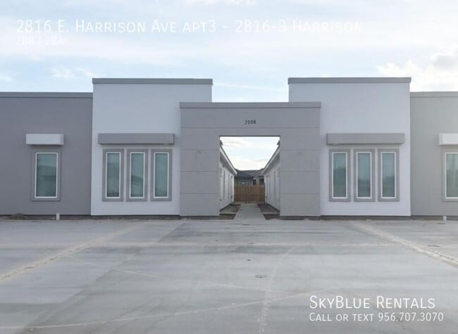 Building Photo - 2816 W Harrison Ave Unit 2816-3 Harrison